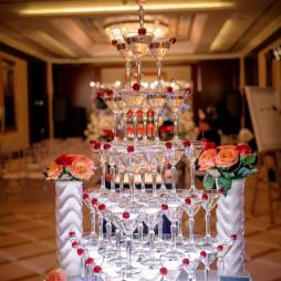 Пирамида из Бокалов Шампанского Заказать на Свадьбу, Киев, Весілля